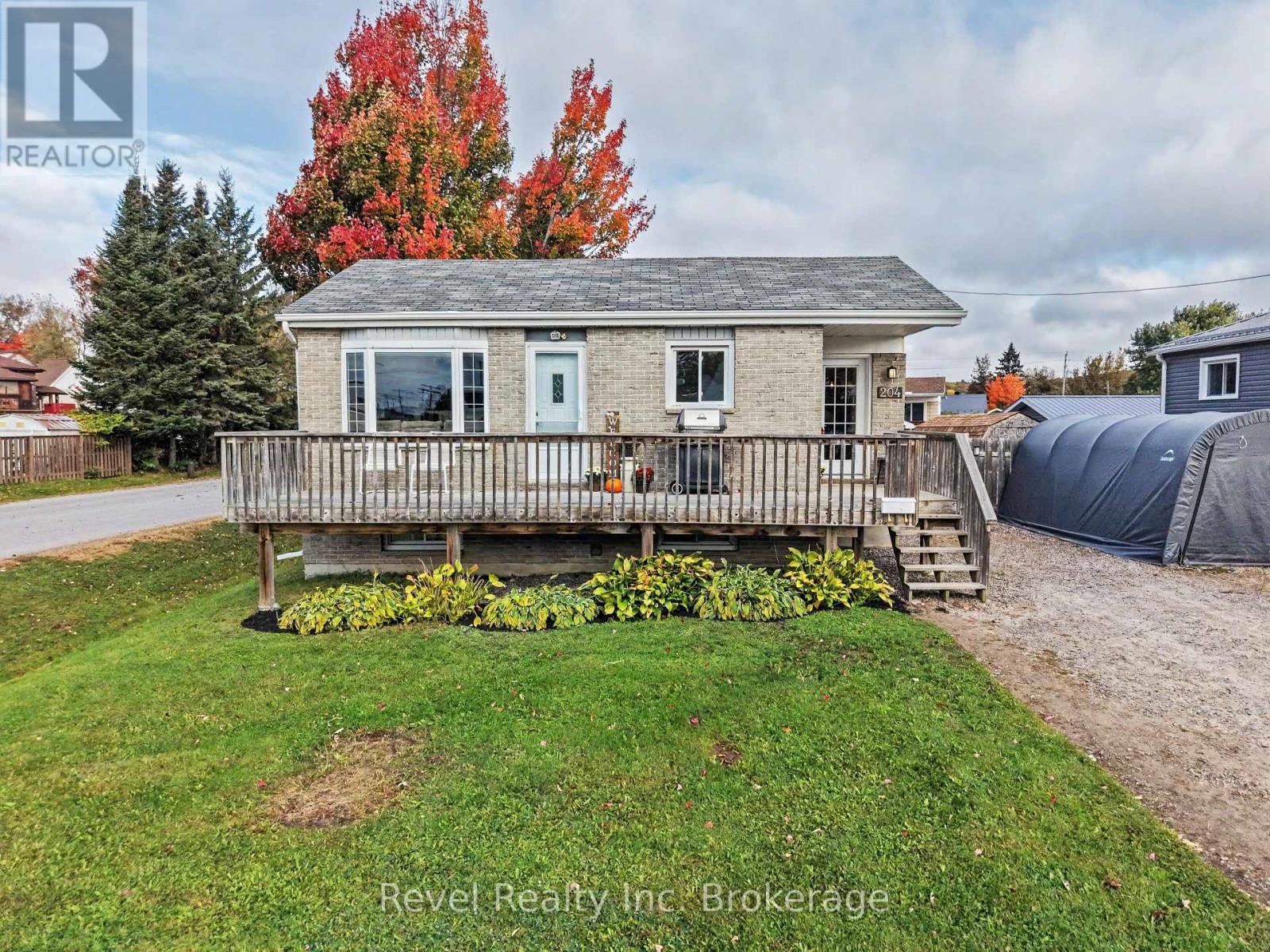 204 Delaware Avenue Property Photo 1