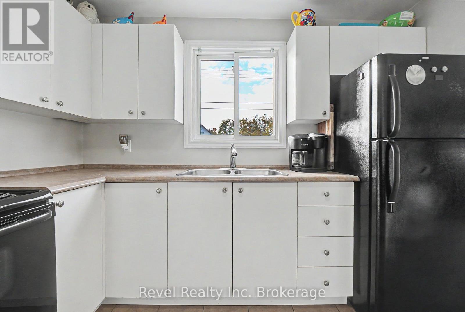 204 Delaware Avenue Property Photo 8