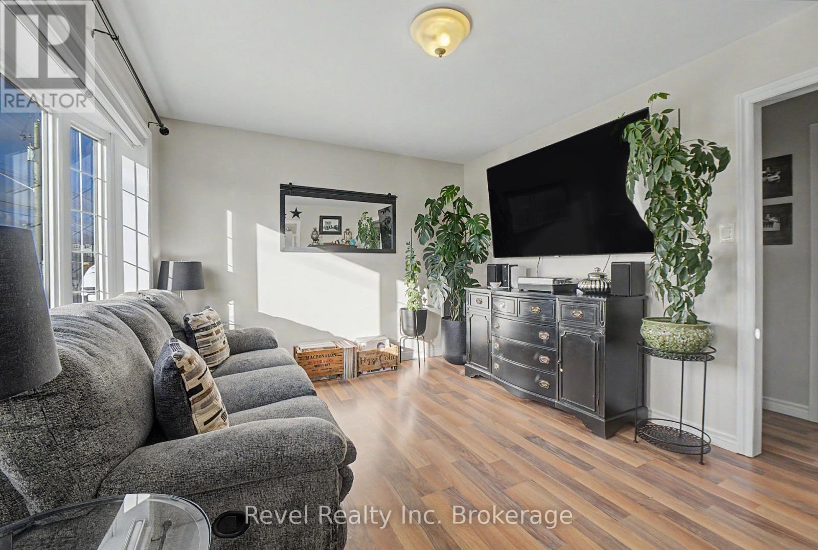 204 Delaware Avenue Property Photo 14