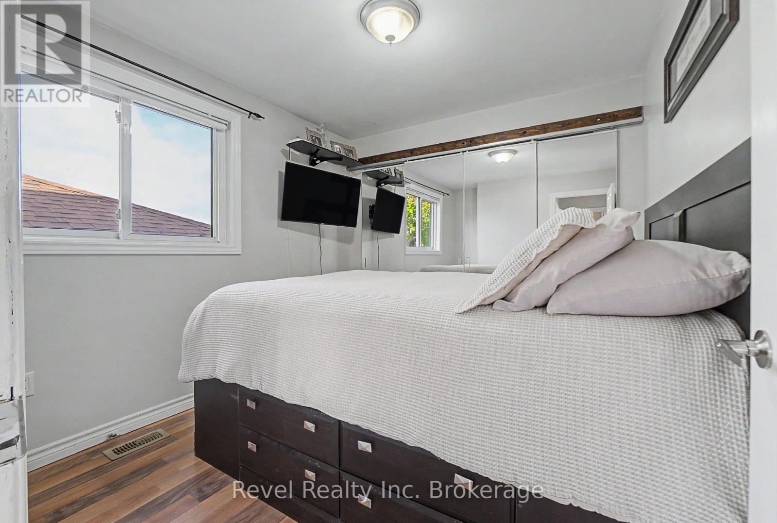 204 Delaware Avenue Property Photo 15