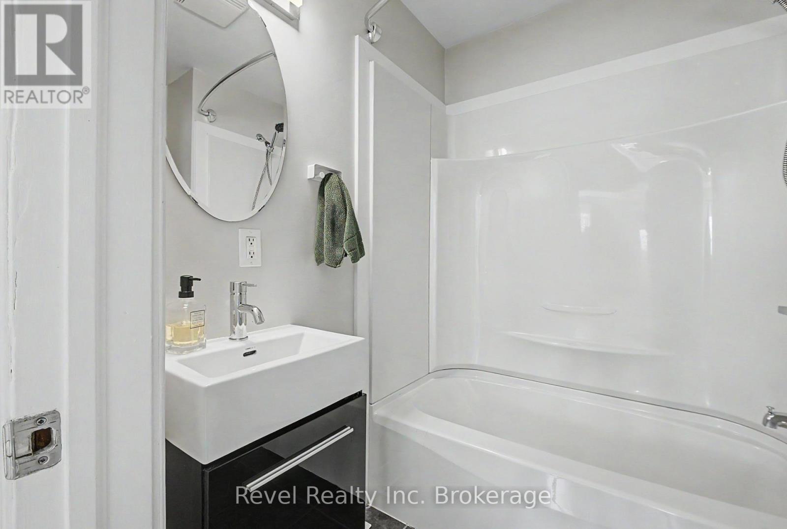 204 Delaware Avenue Property Photo 18