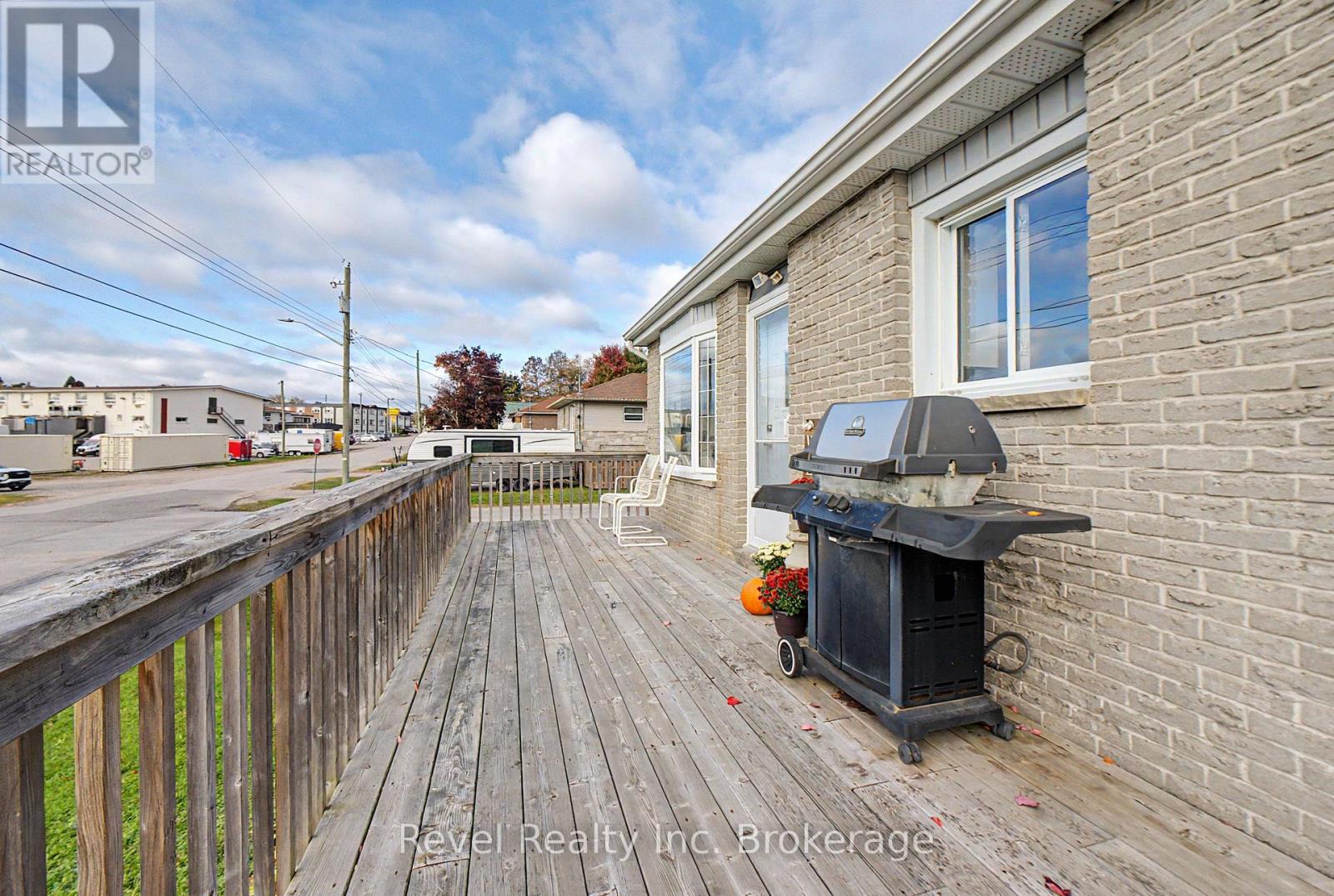 204 Delaware Avenue Property Photo 33