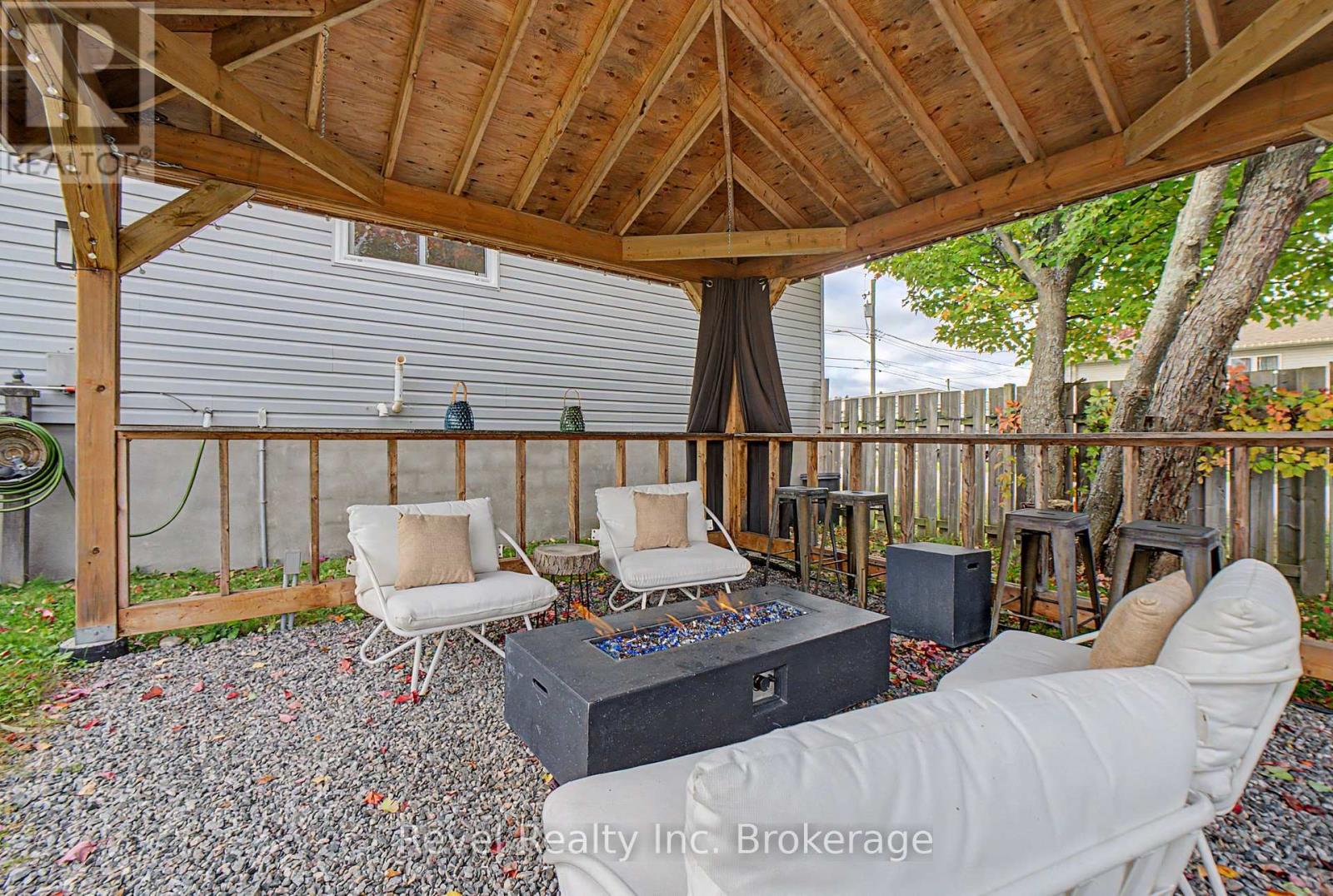 204 Delaware Avenue Property Photo 37