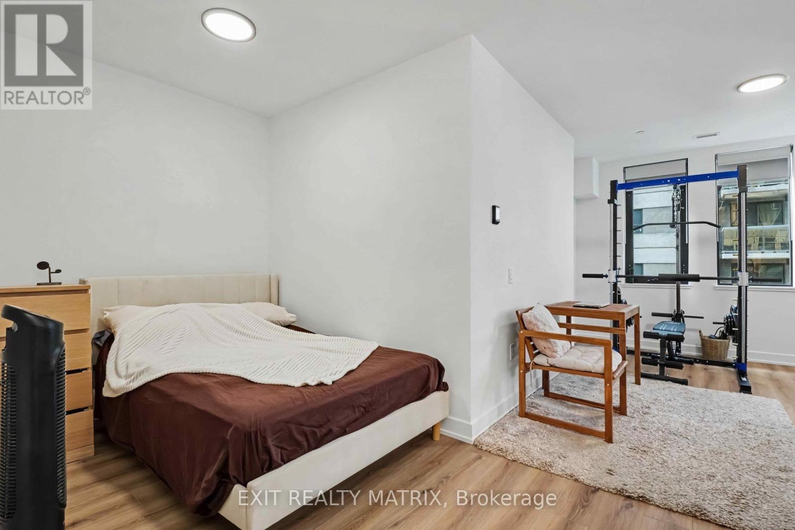 1109 - 360 Laurier Avenue Property Photo 11