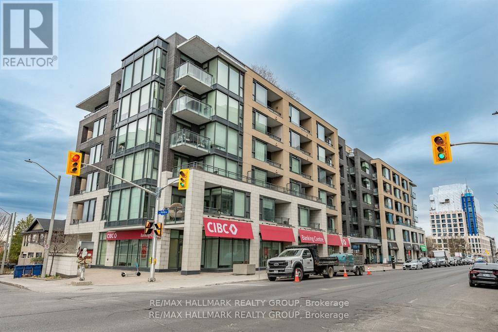 319 - 101 Richmond Road Property Photo 2
