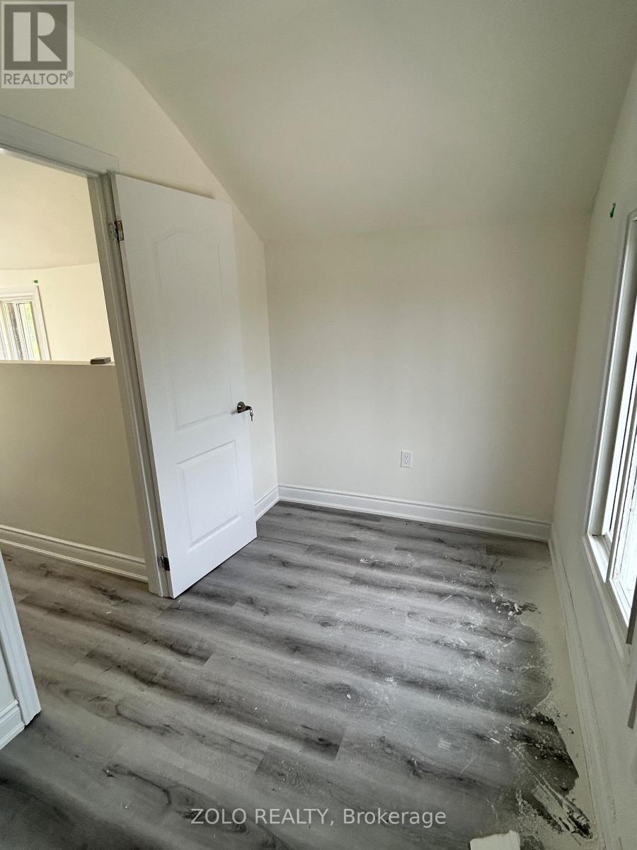 2 - 4299 Second Avenue Property Photo 5