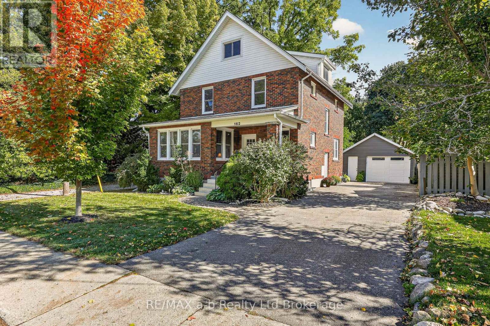 162 Graham Street Property Photo 1