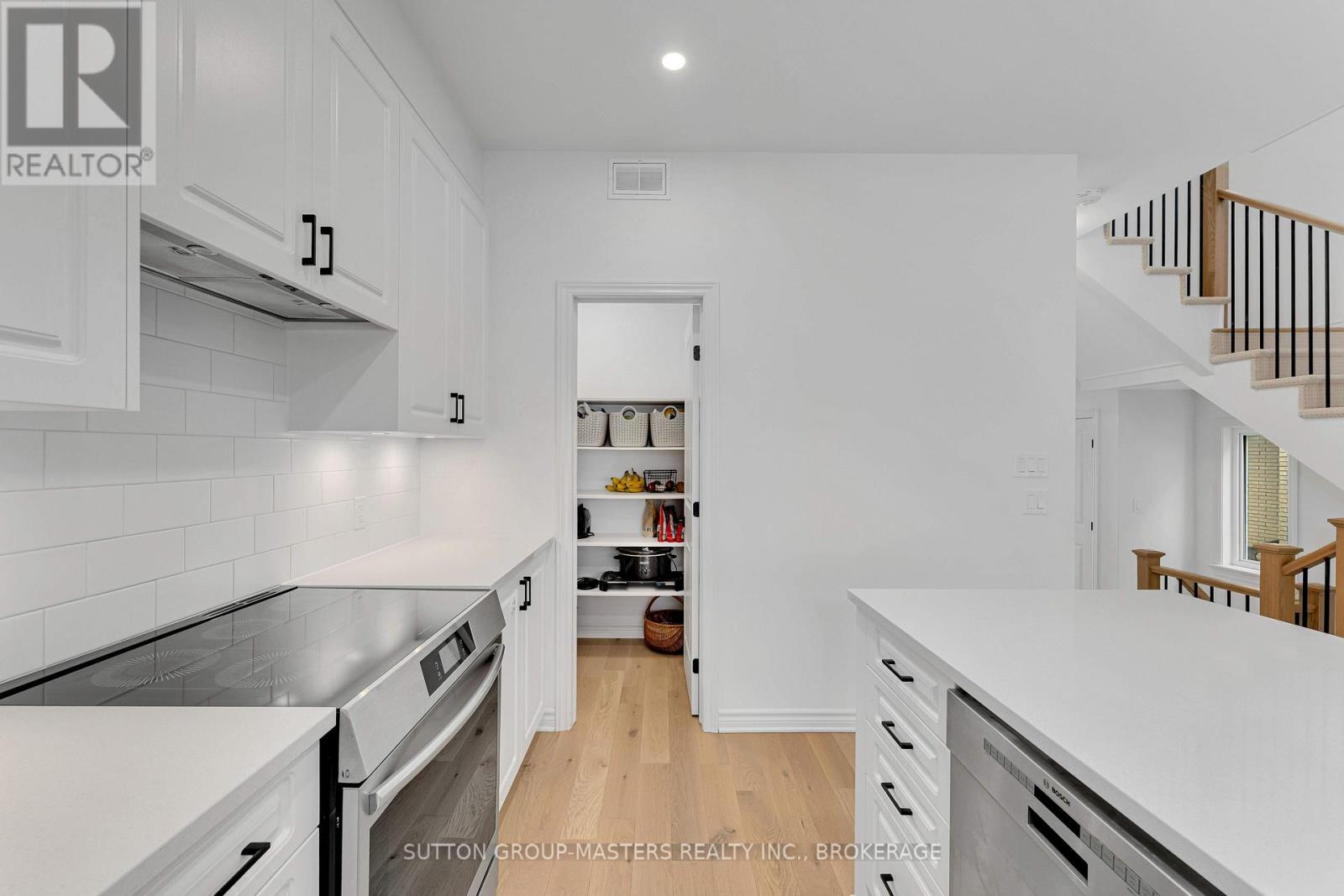 1283 Delancey Drive Property Photo 11