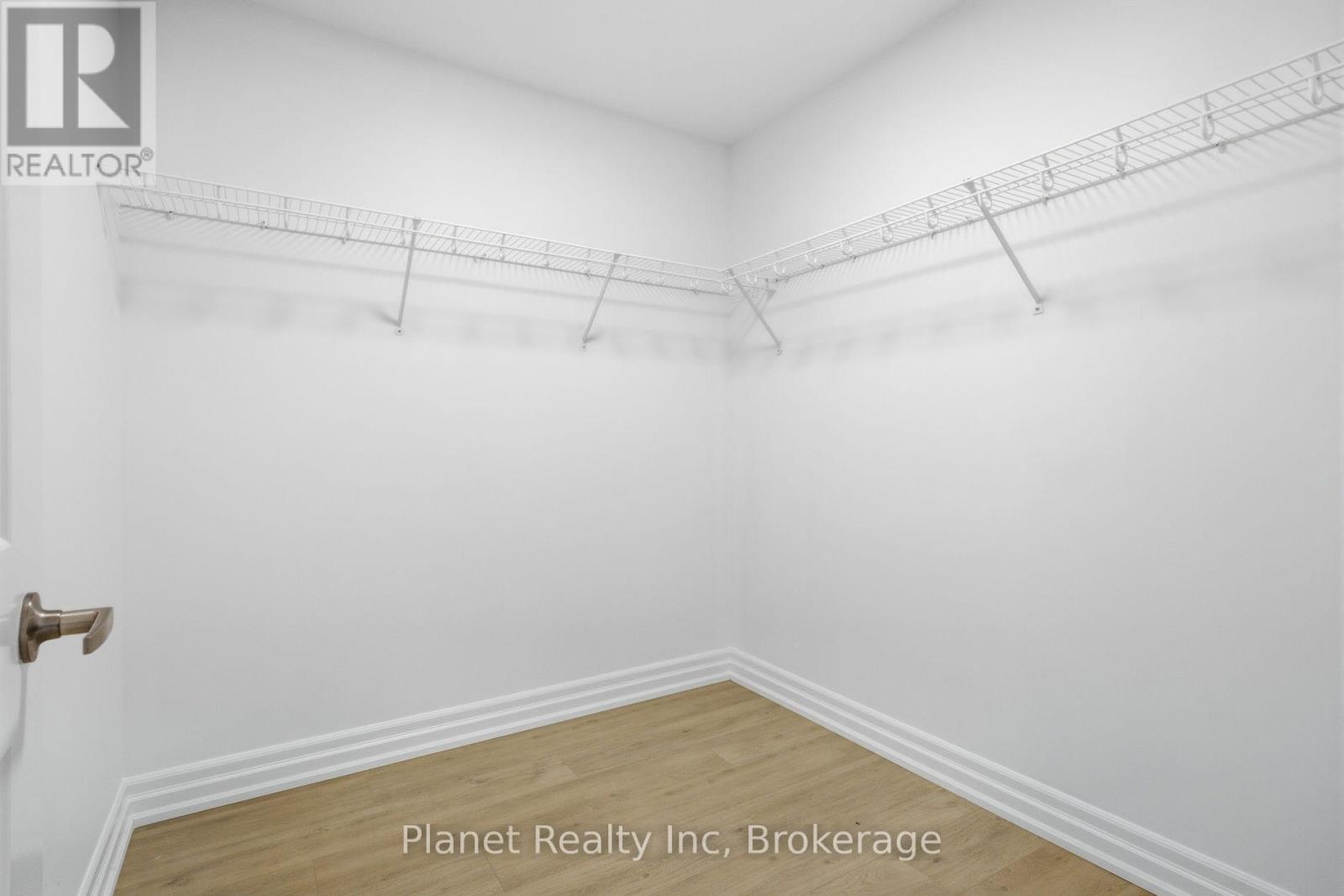 508 - 160 Macdonell Street Property Photo 11