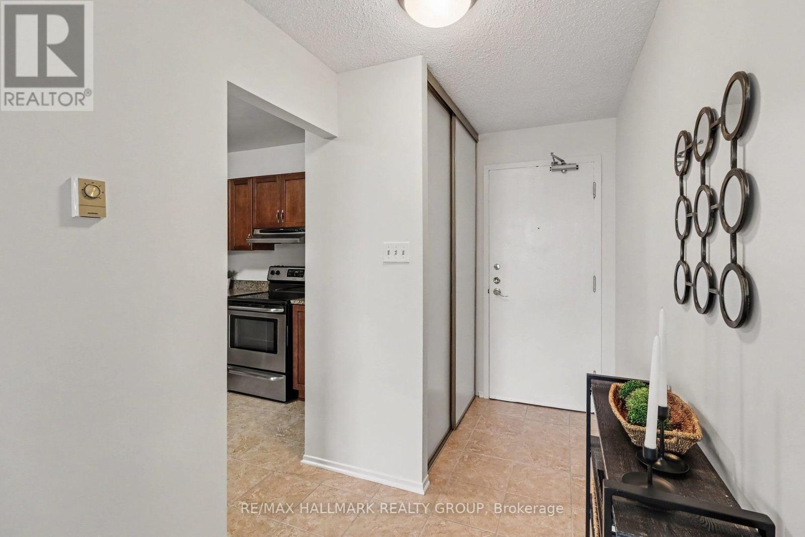 902 - 200 Lafontaine Avenue Property Photo 3