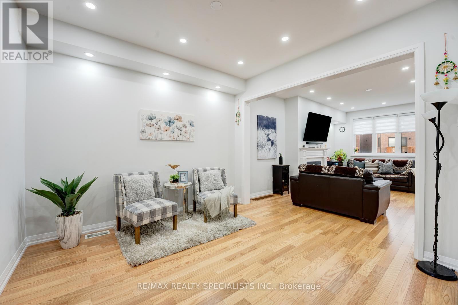 908 Sobeski Avenue Property Photo 14