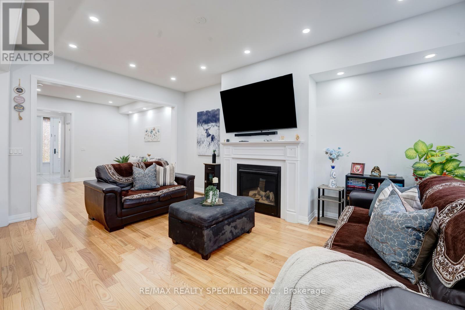 908 Sobeski Avenue Property Photo 16