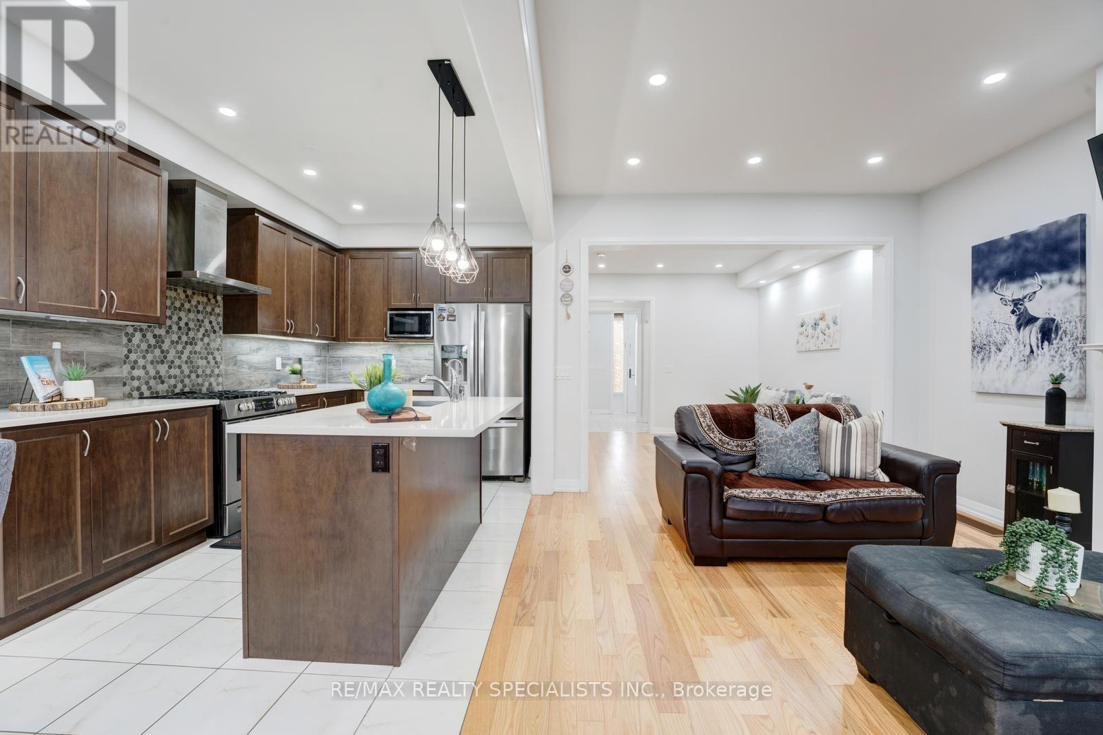 908 Sobeski Avenue Property Photo 17