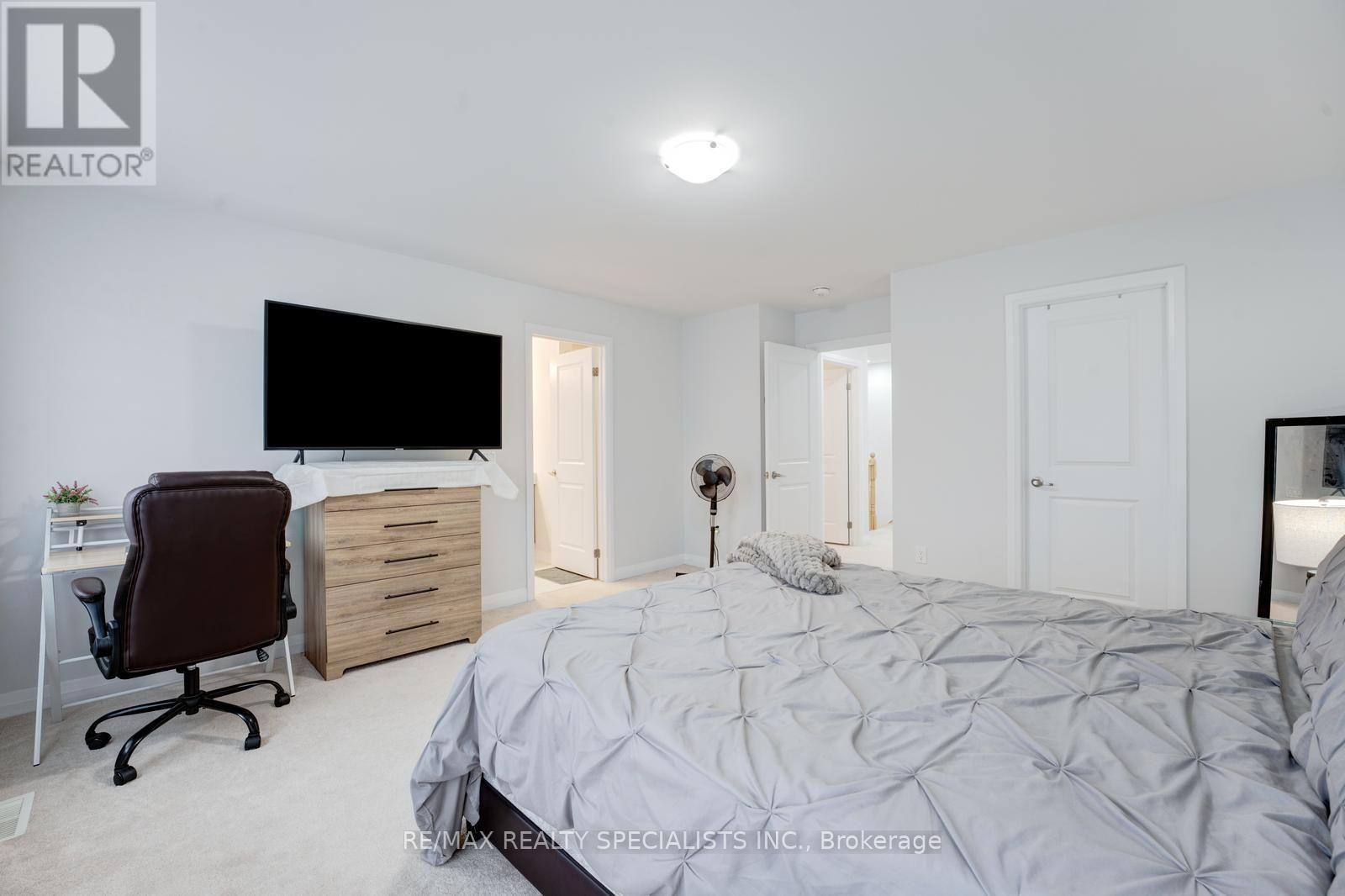 908 Sobeski Avenue Property Photo 41