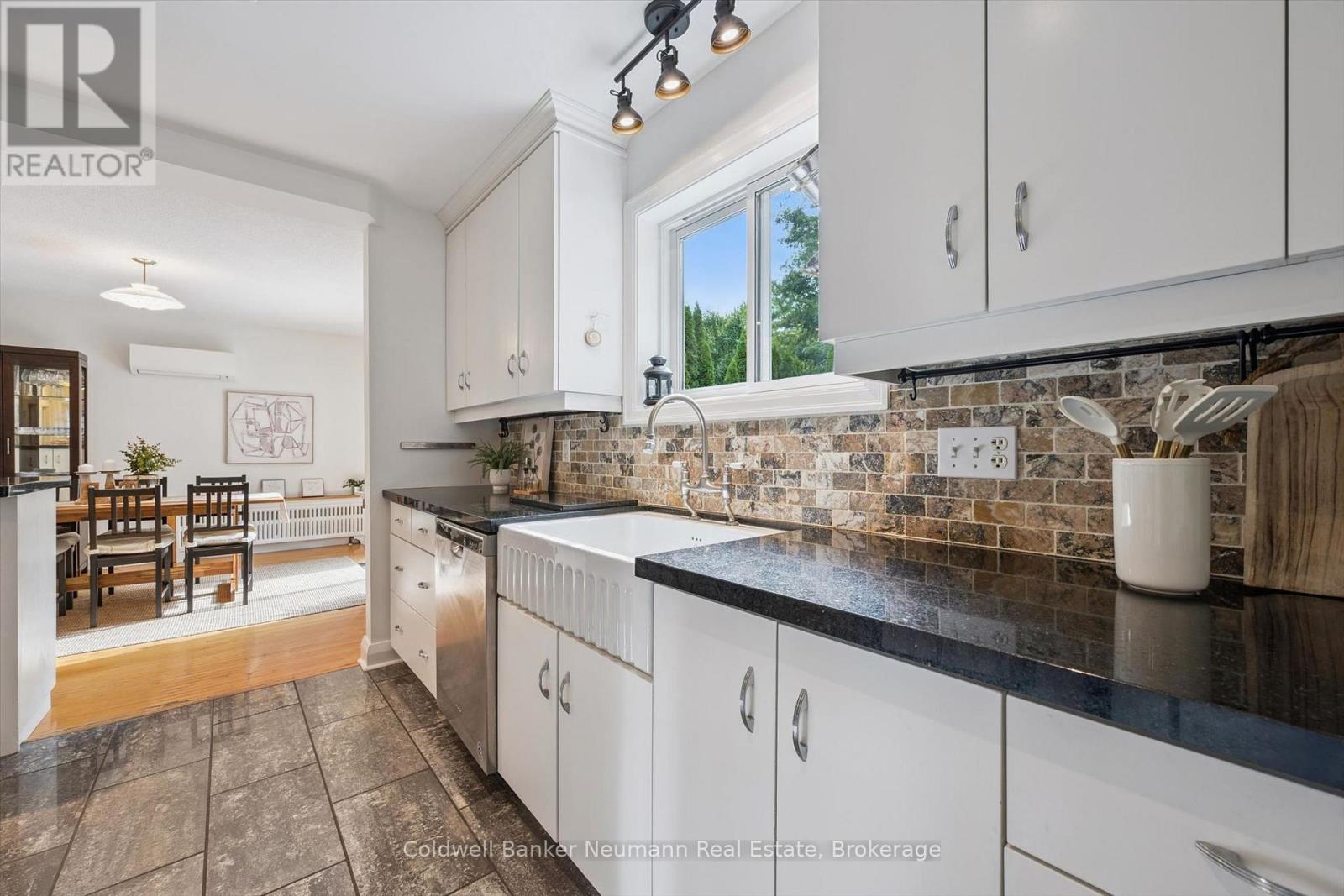 68 Albert Street Property Photo 9