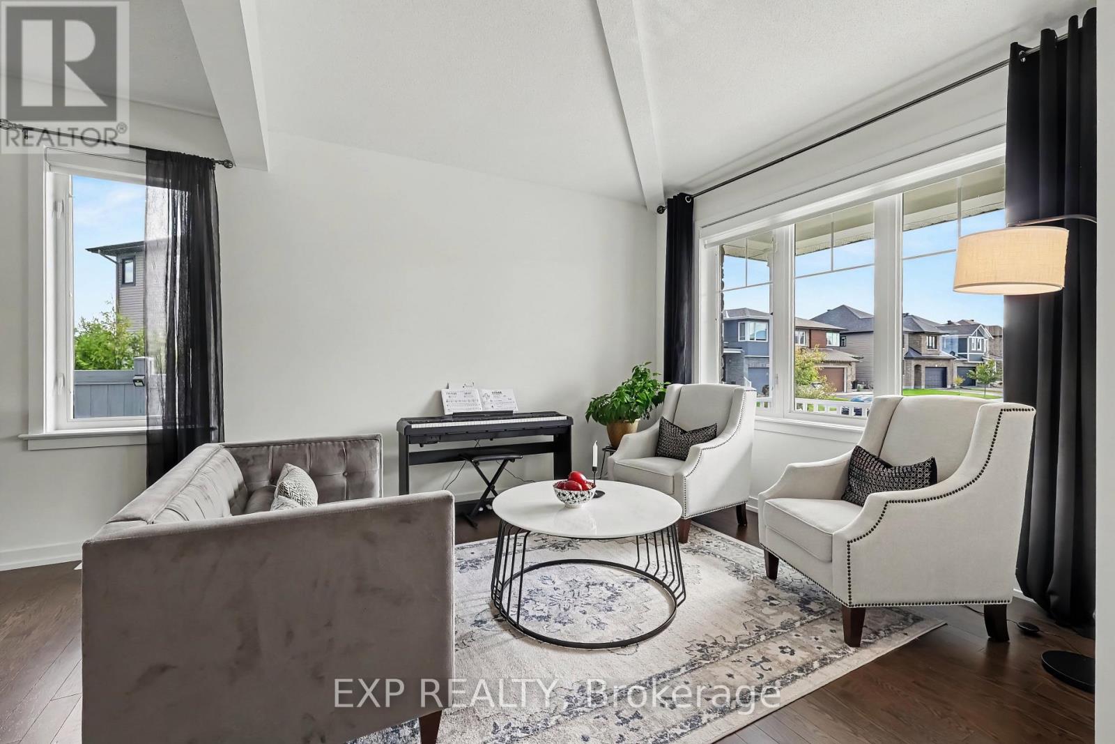 362 Gloaming Crescent Property Photo 6