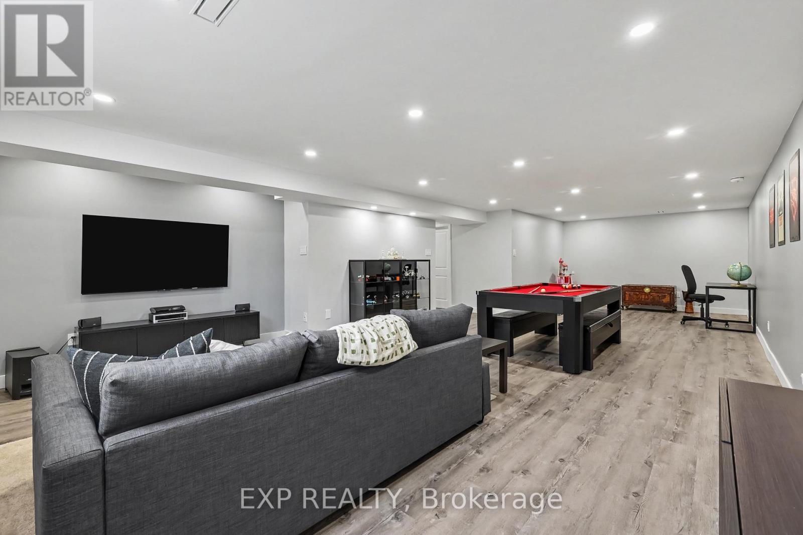 362 Gloaming Crescent Property Photo 41