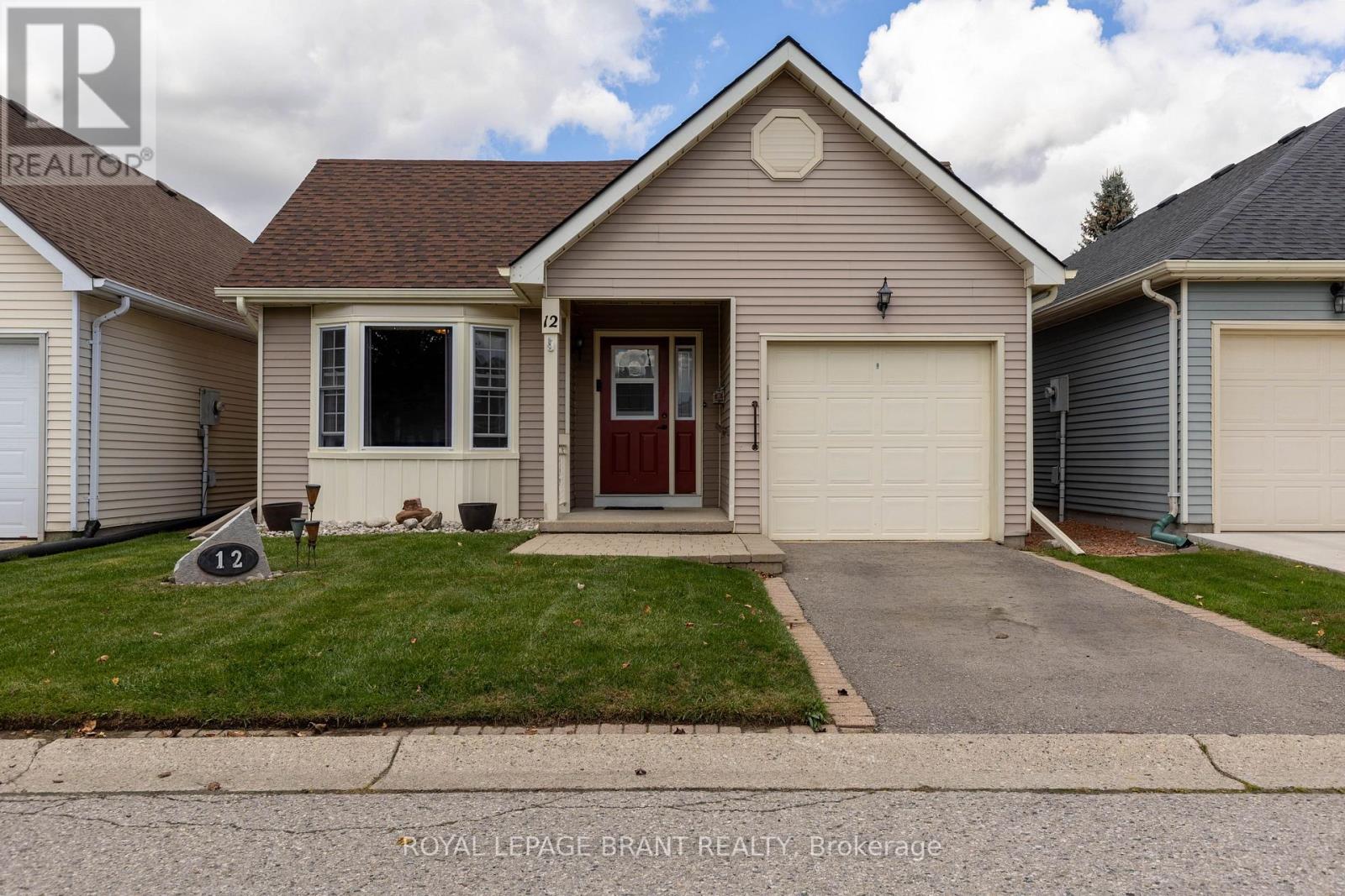 12 Hawkins Crescent Property Photo 1