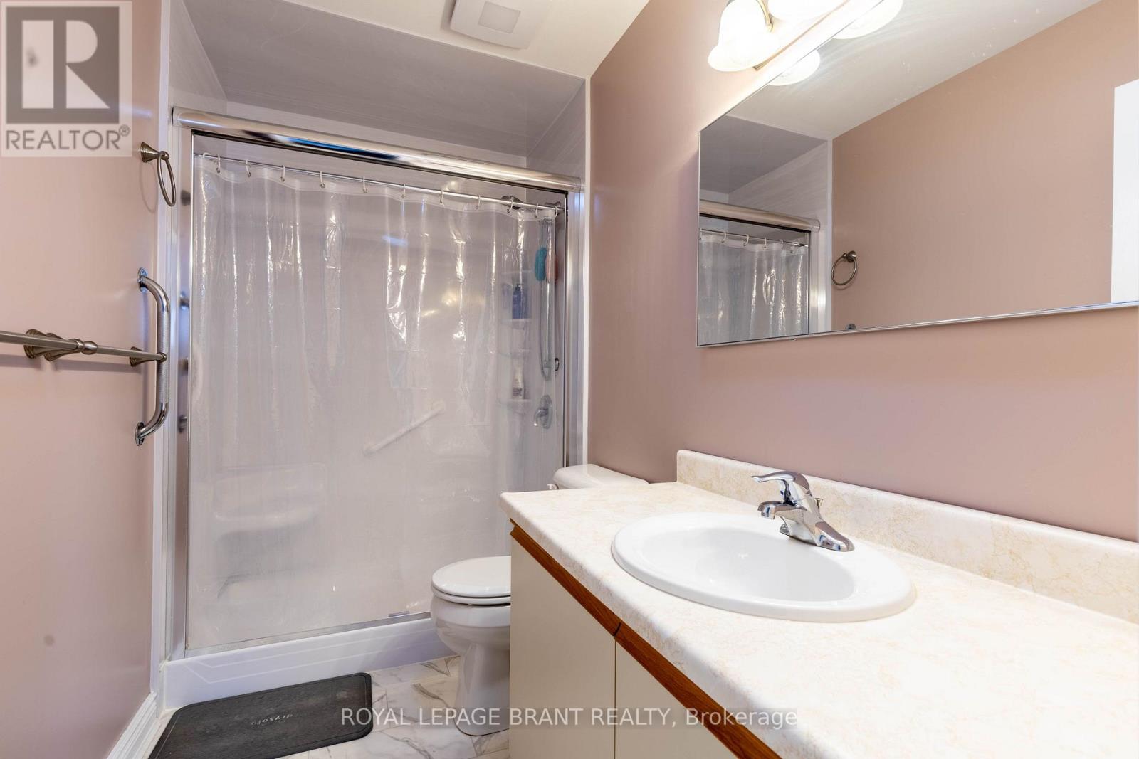 12 Hawkins Crescent Property Photo 18