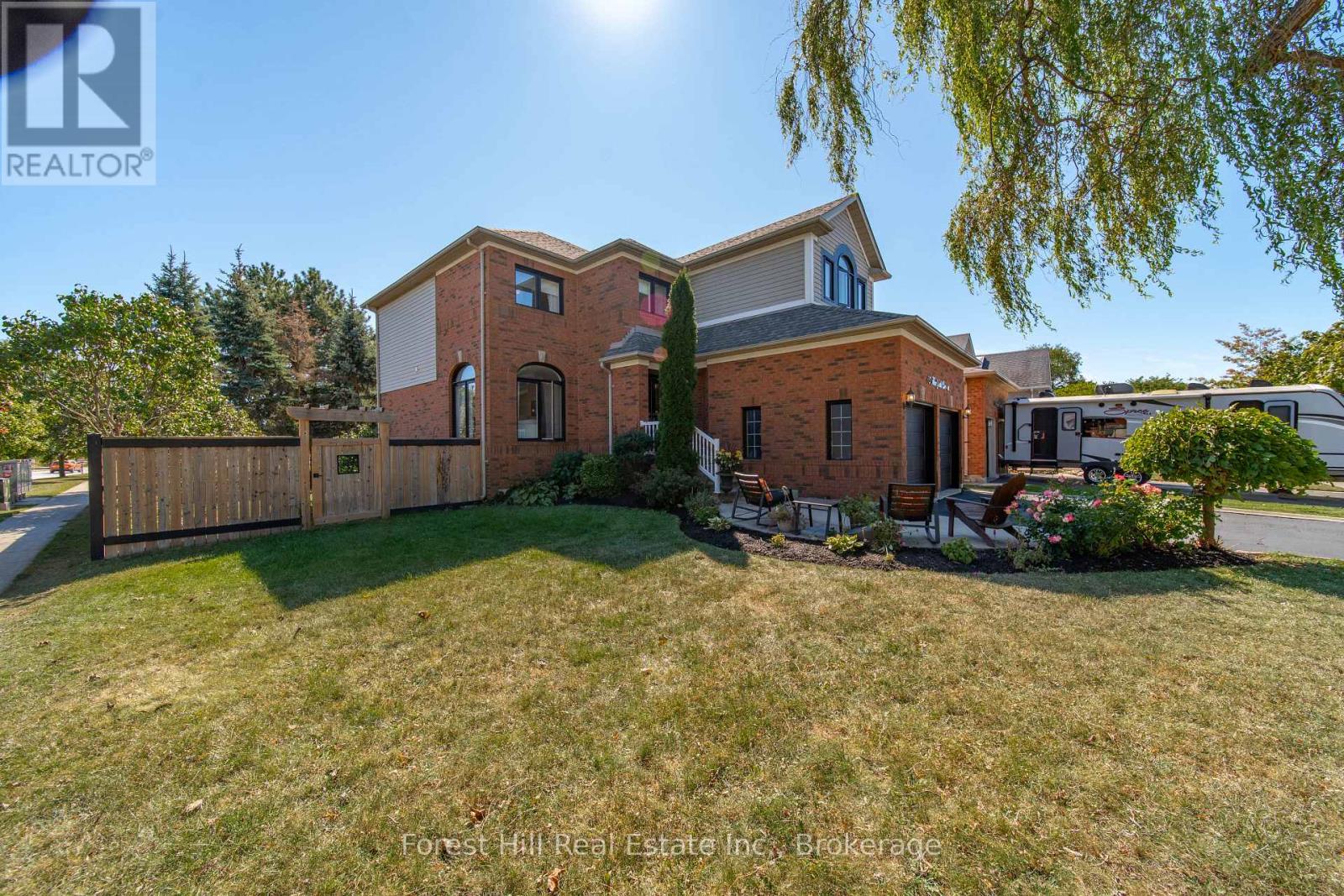 65 Heathfield Crescent Property Photo 4