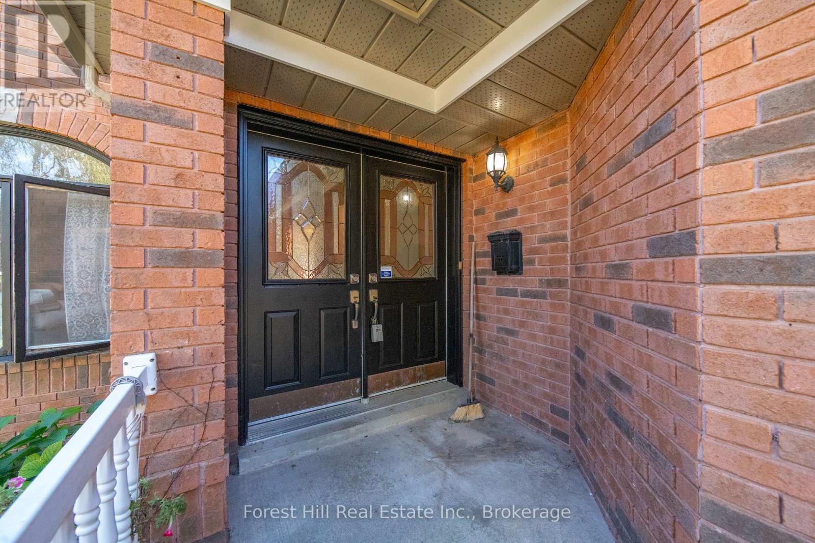 65 Heathfield Crescent Property Photo 5