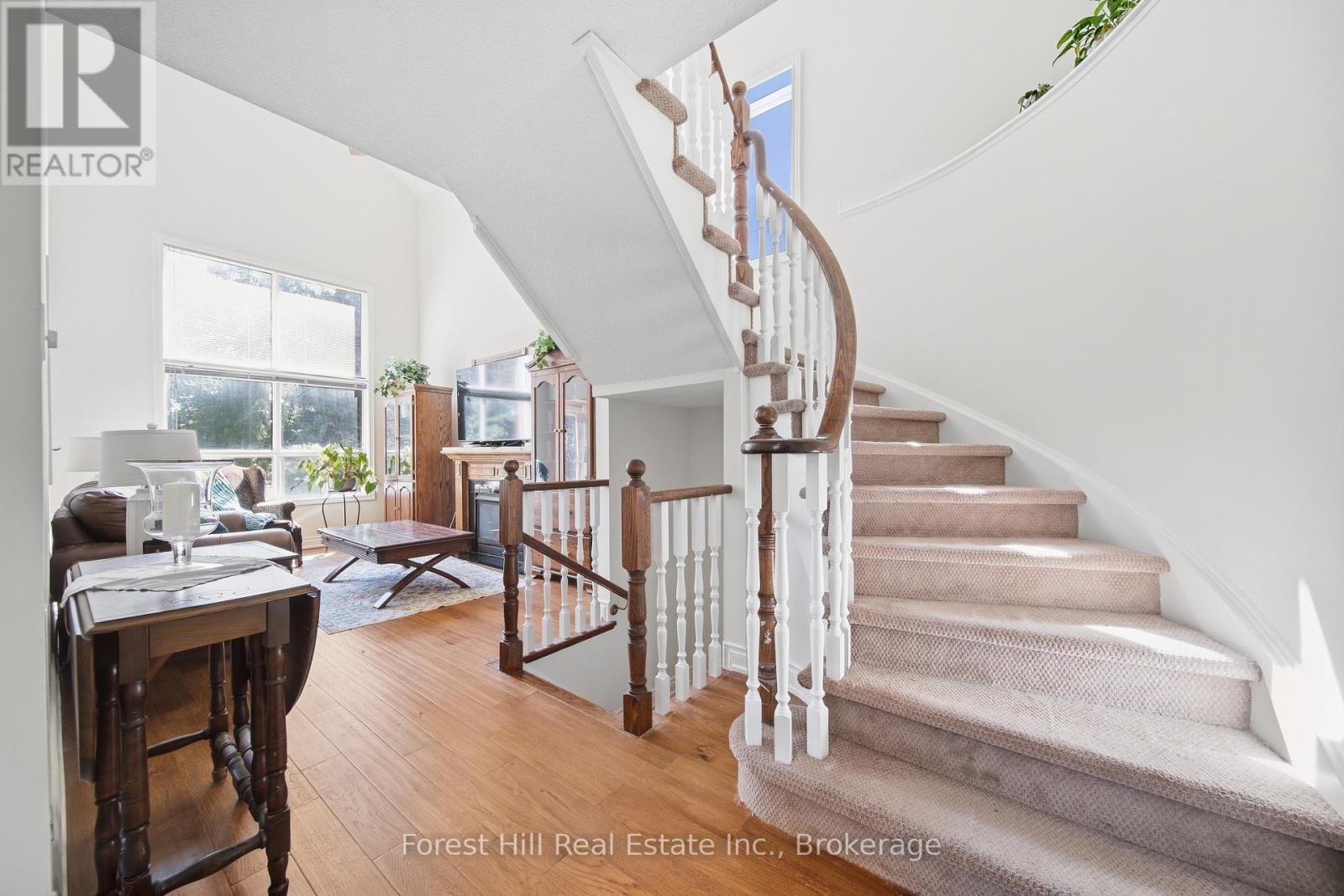 65 Heathfield Crescent Property Photo 6