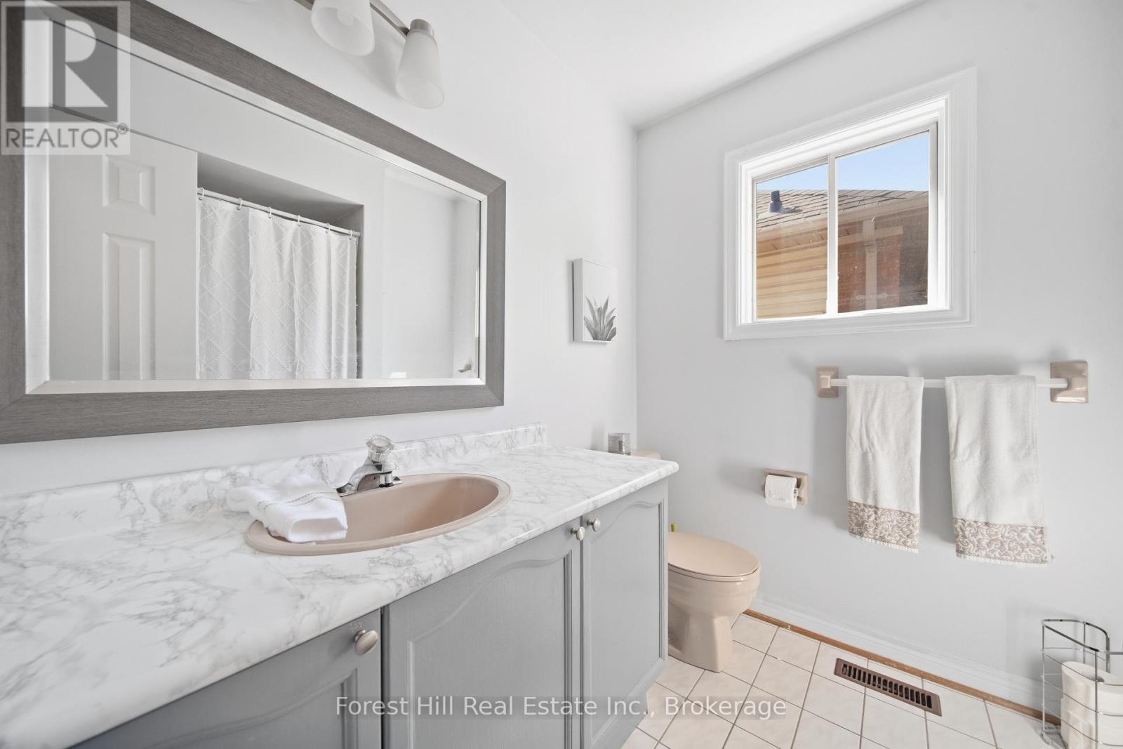65 Heathfield Crescent Property Photo 32