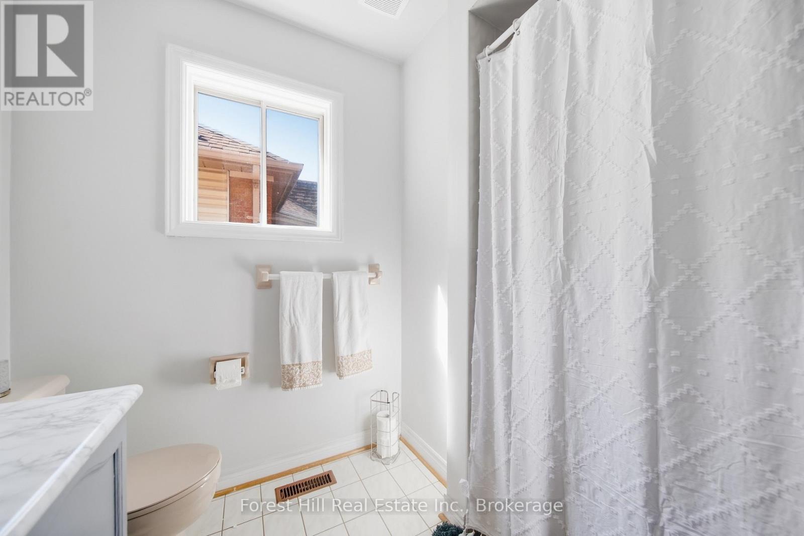 65 Heathfield Crescent Property Photo 33