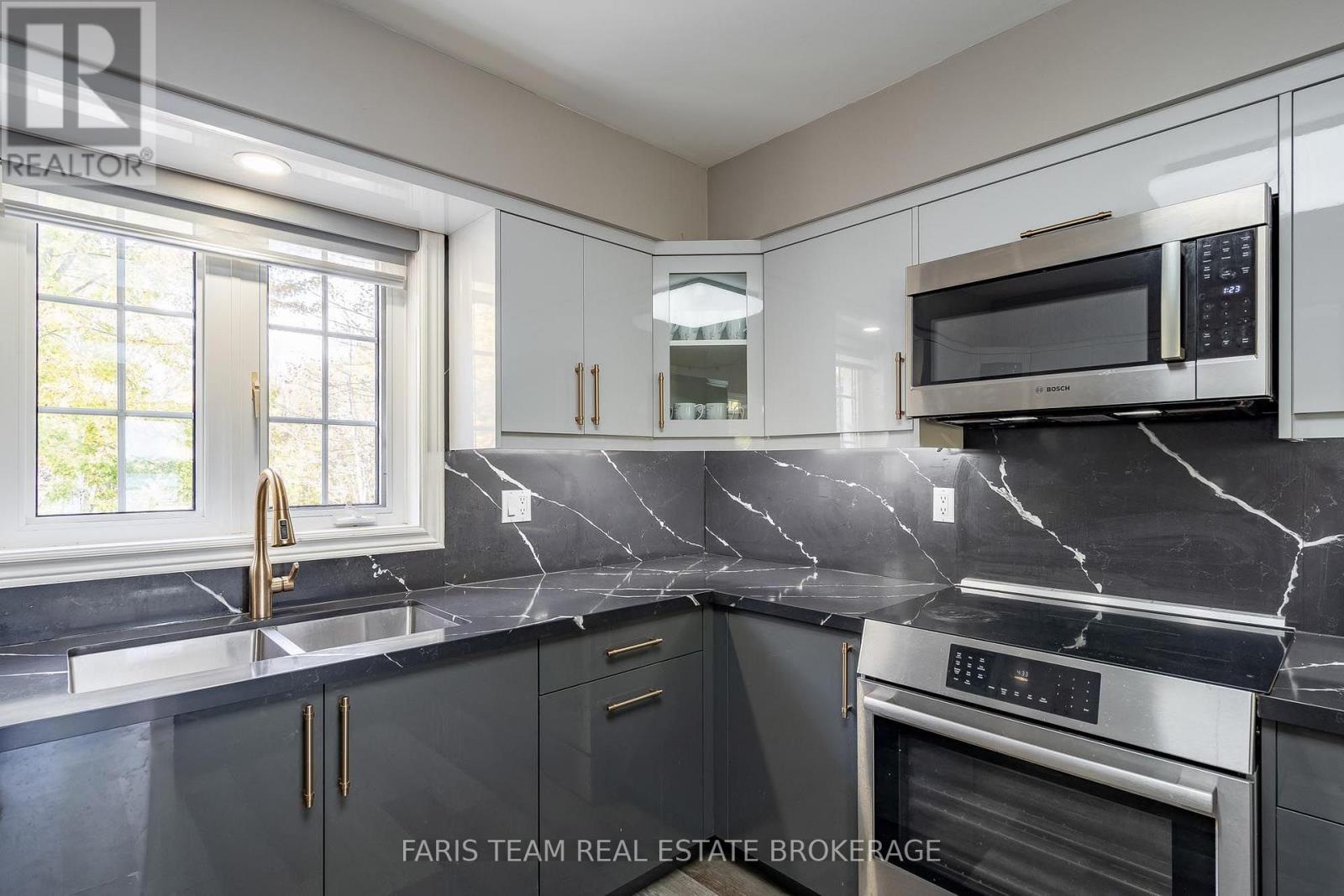 6 Spring Lane Property Photo 6
