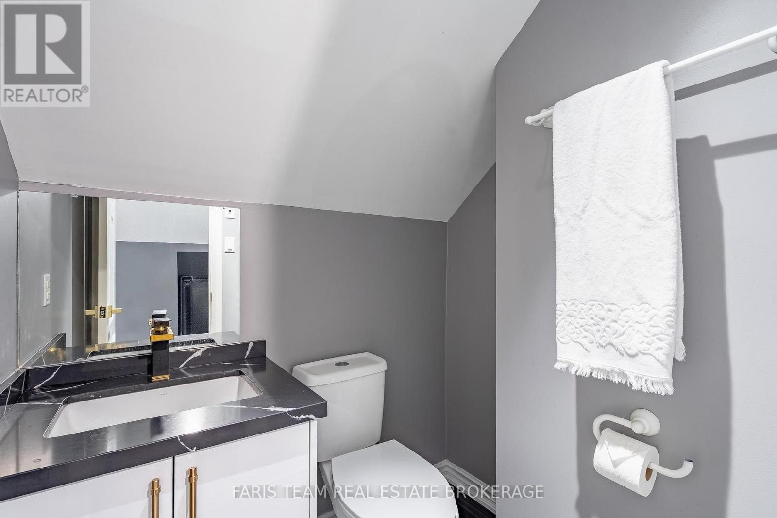 6 Spring Lane Property Photo 15