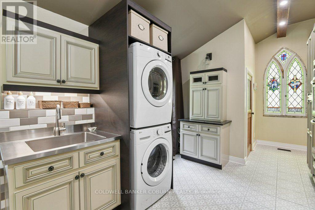 22 First Street Property Photo 21