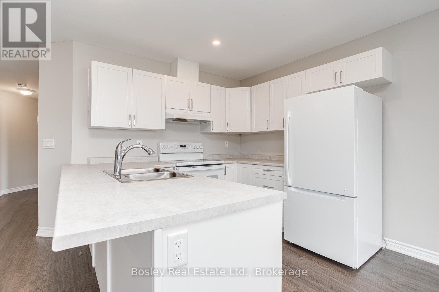 11 Tolman Street Property Photo 19