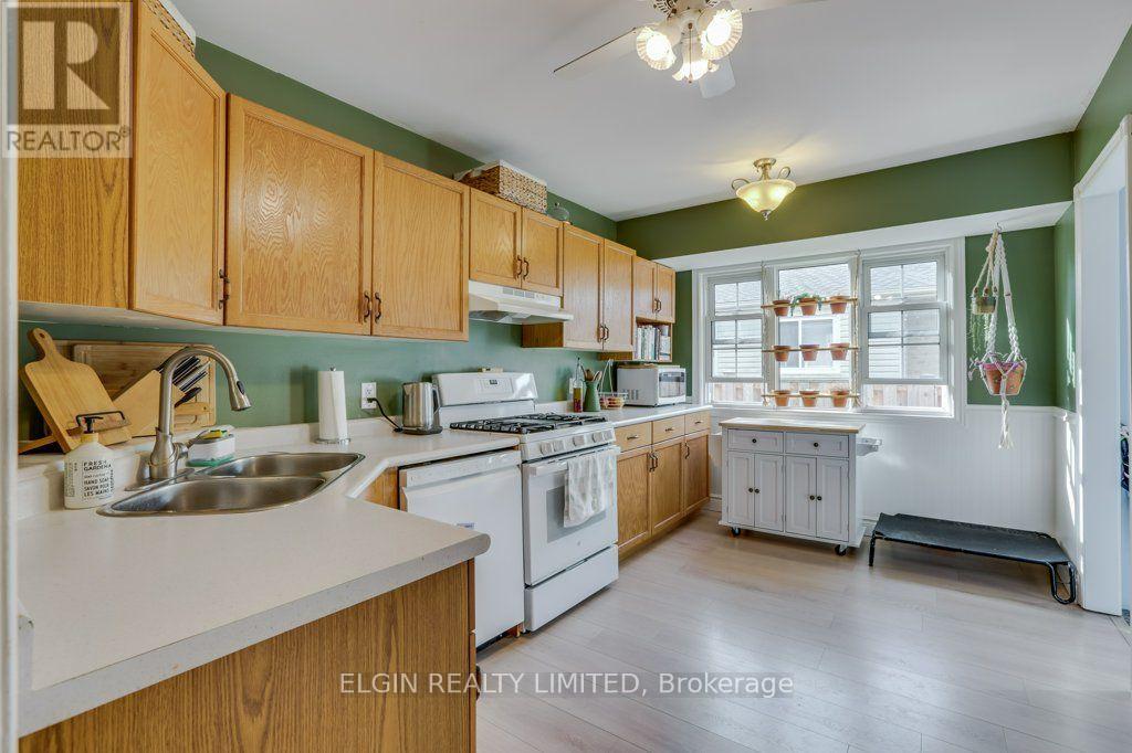 27 Carrie Crescent Property Photo 10