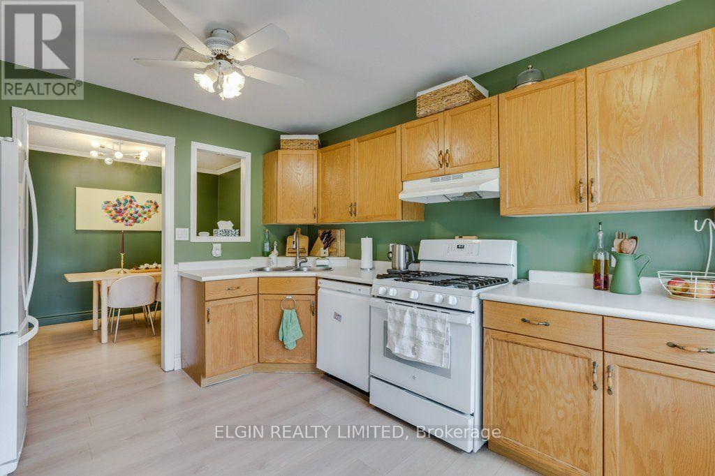 27 Carrie Crescent Property Photo 13