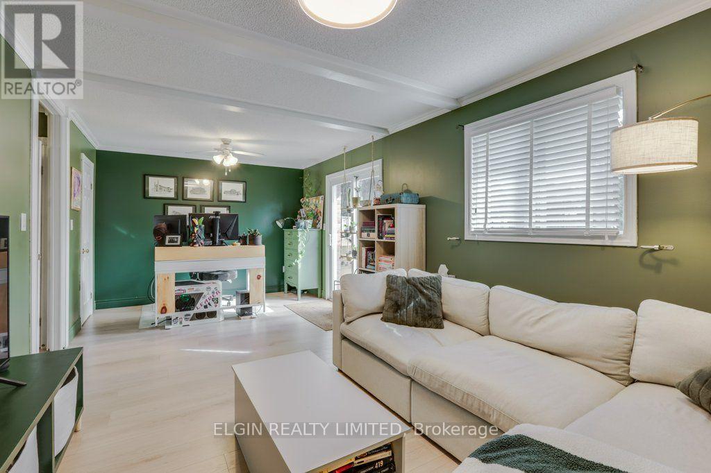 27 Carrie Crescent Property Photo 24