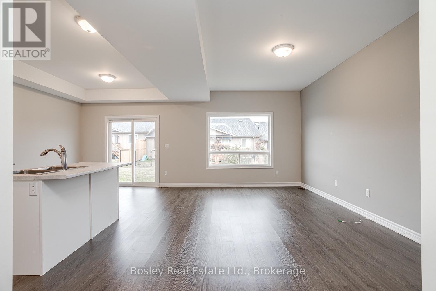 13 Tolman Street Property Photo 7