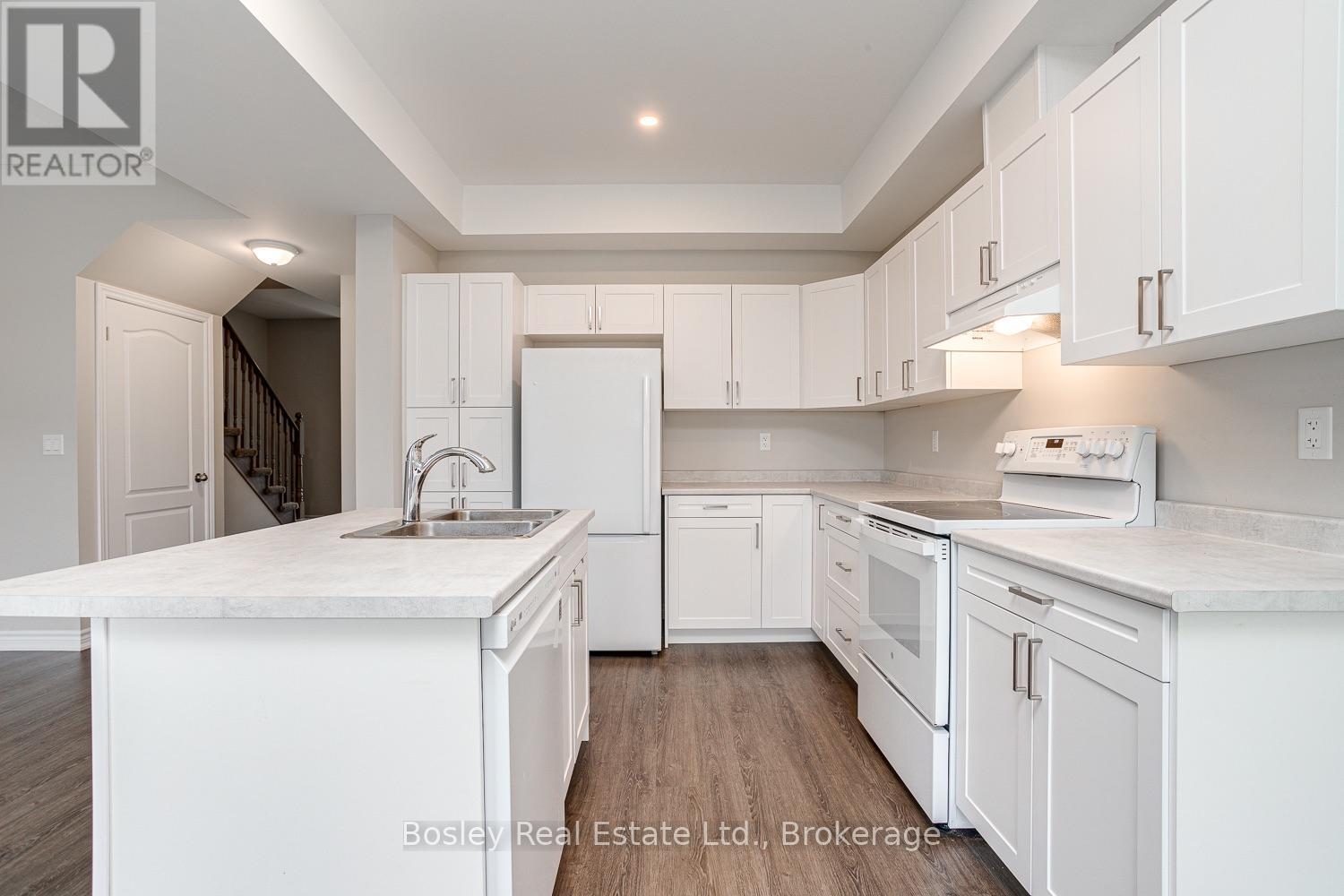 13 Tolman Street Property Photo 11