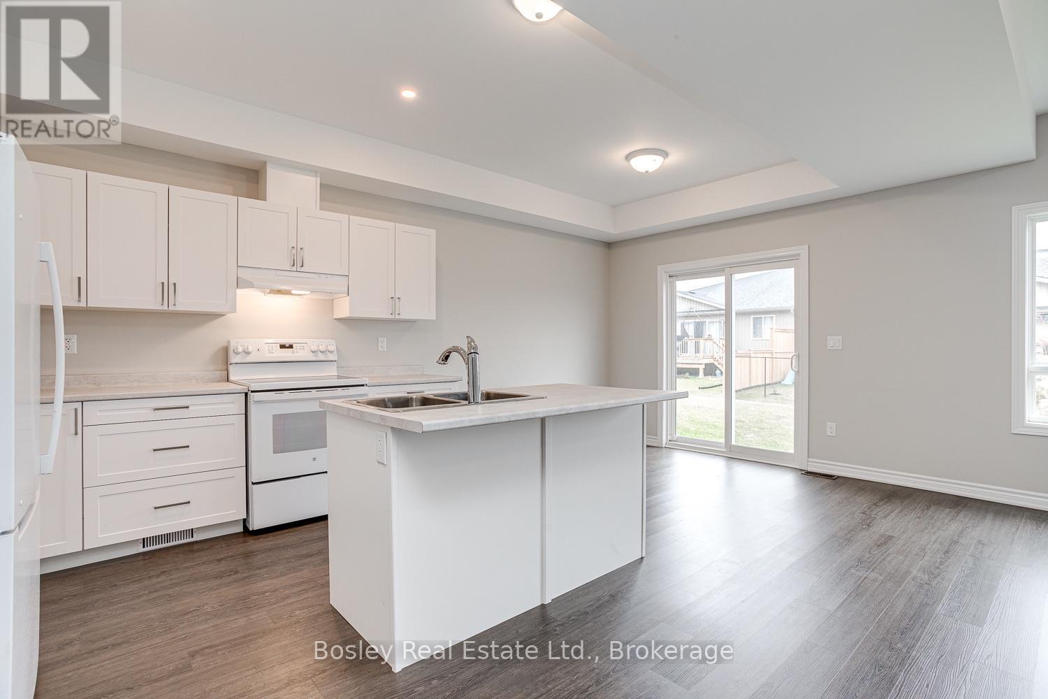 13 Tolman Street Property Photo 14