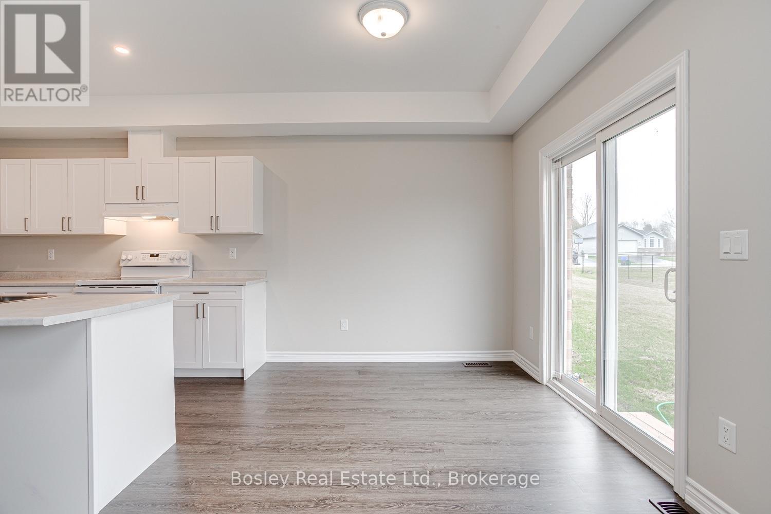 13 Tolman Street Property Photo 15