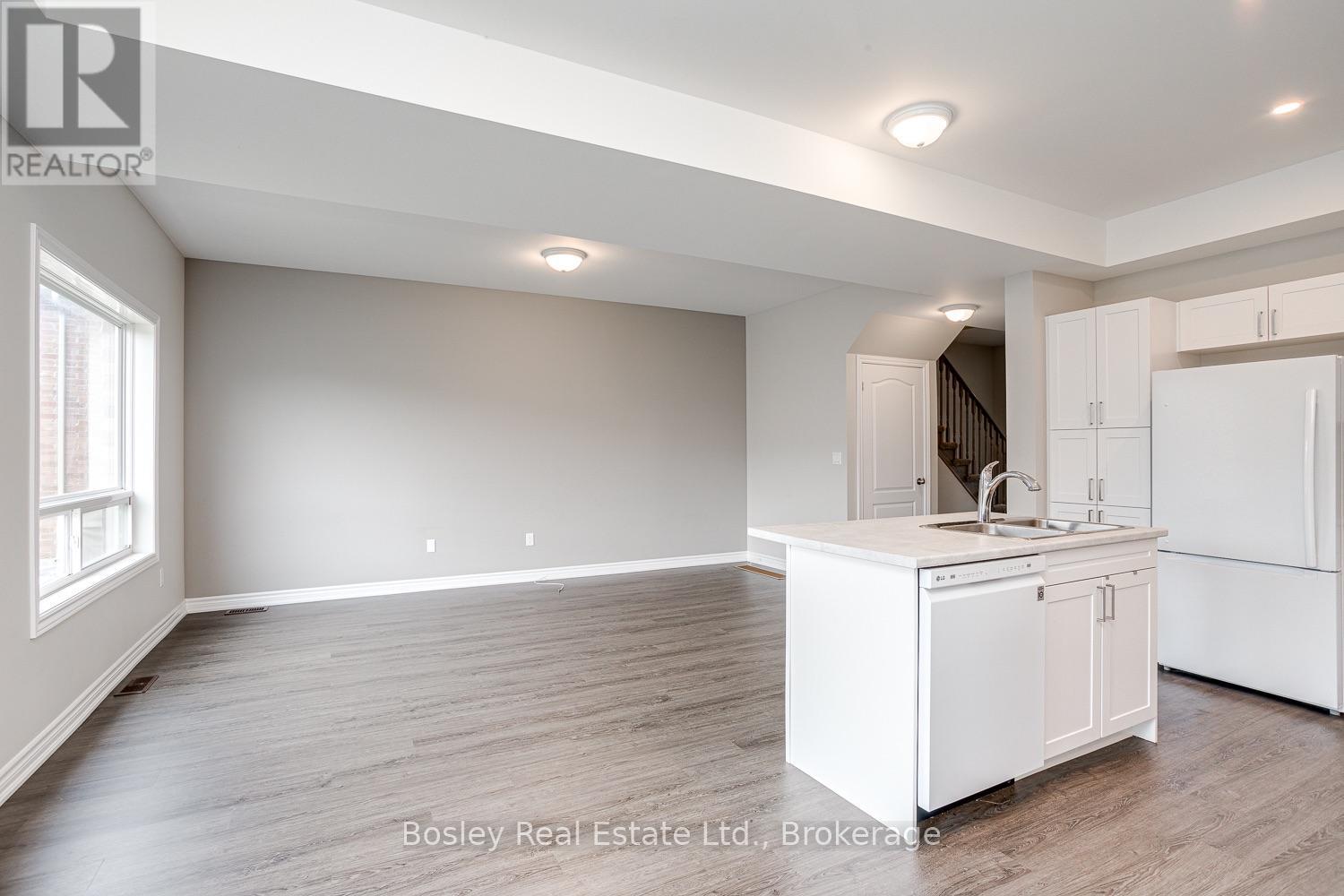 13 Tolman Street Property Photo 16