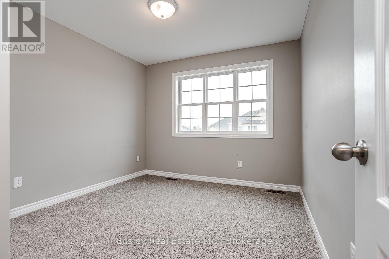13 Tolman Street Property Photo 18