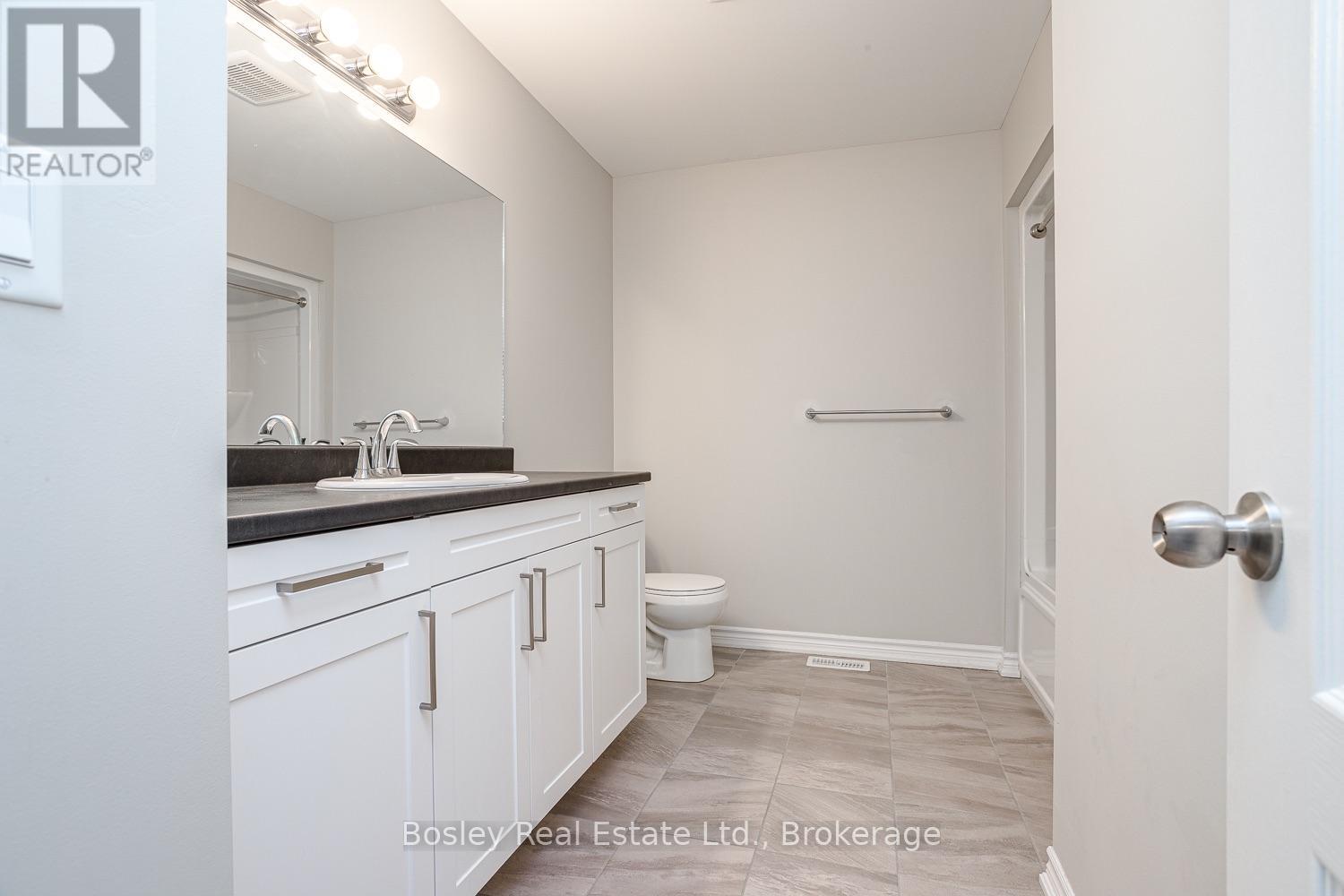 13 Tolman Street Property Photo 22