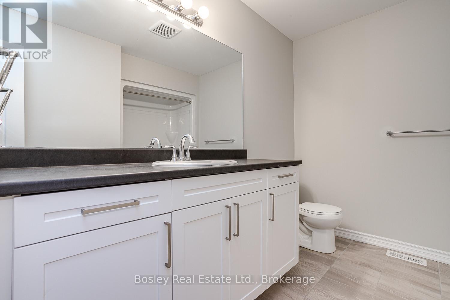 13 Tolman Street Property Photo 23