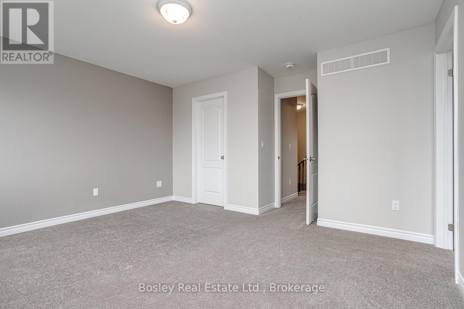 13 Tolman Street Property Photo 28