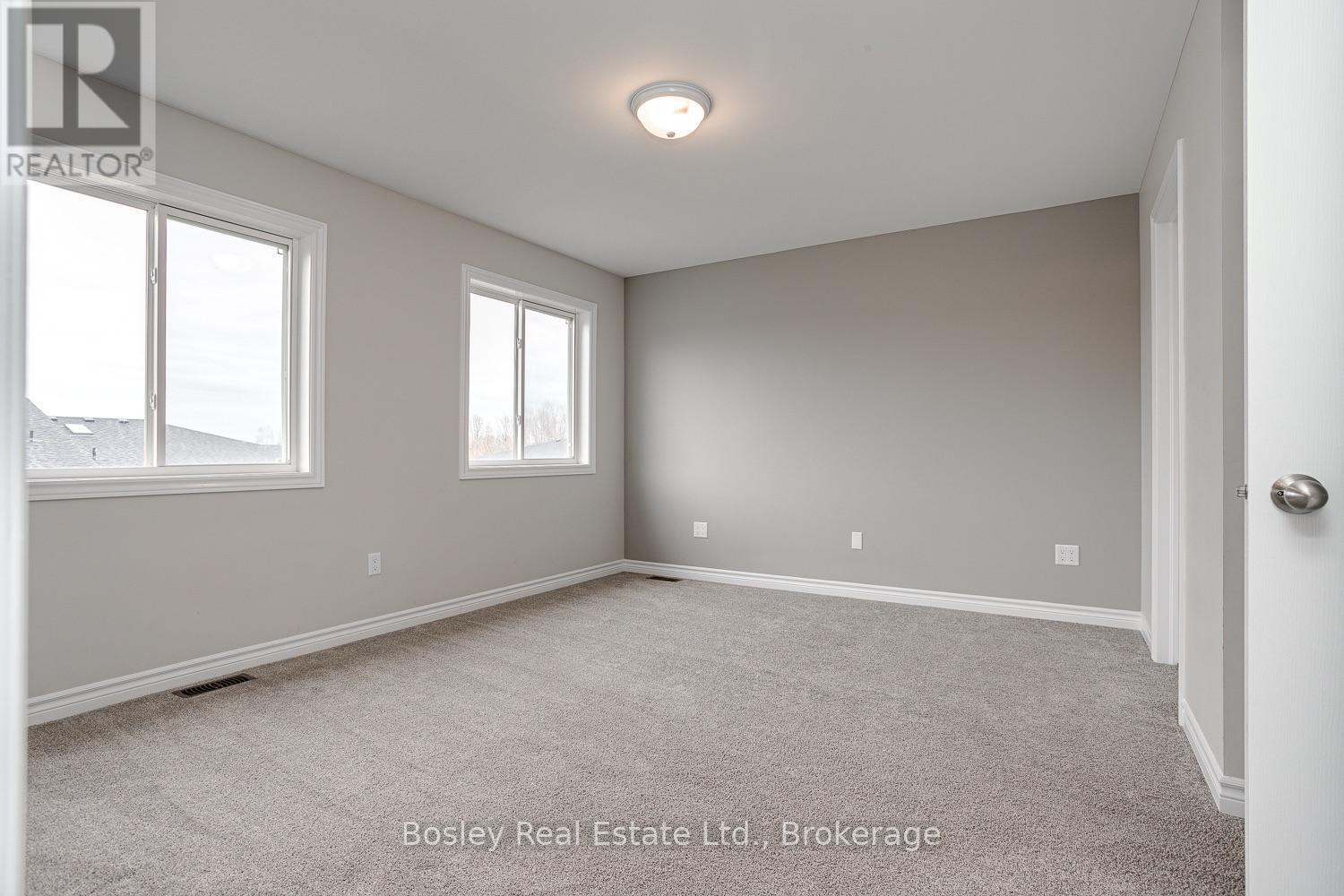 13 Tolman Street Property Photo 29