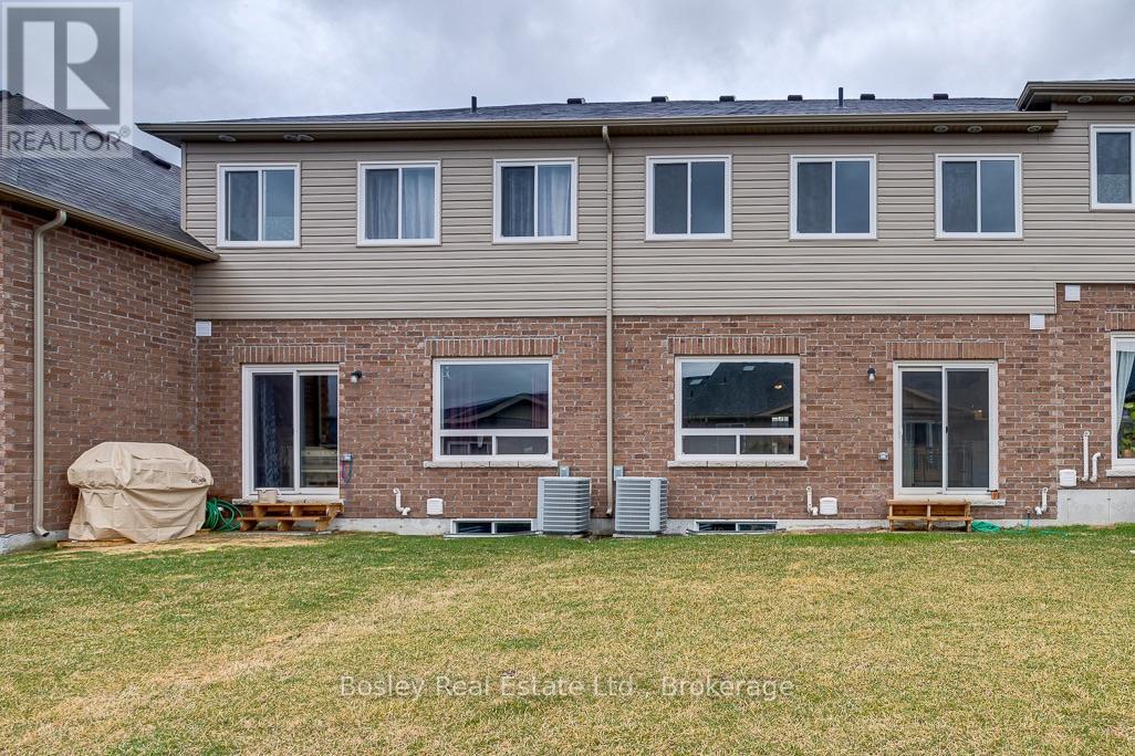 13 Tolman Street Property Photo 33