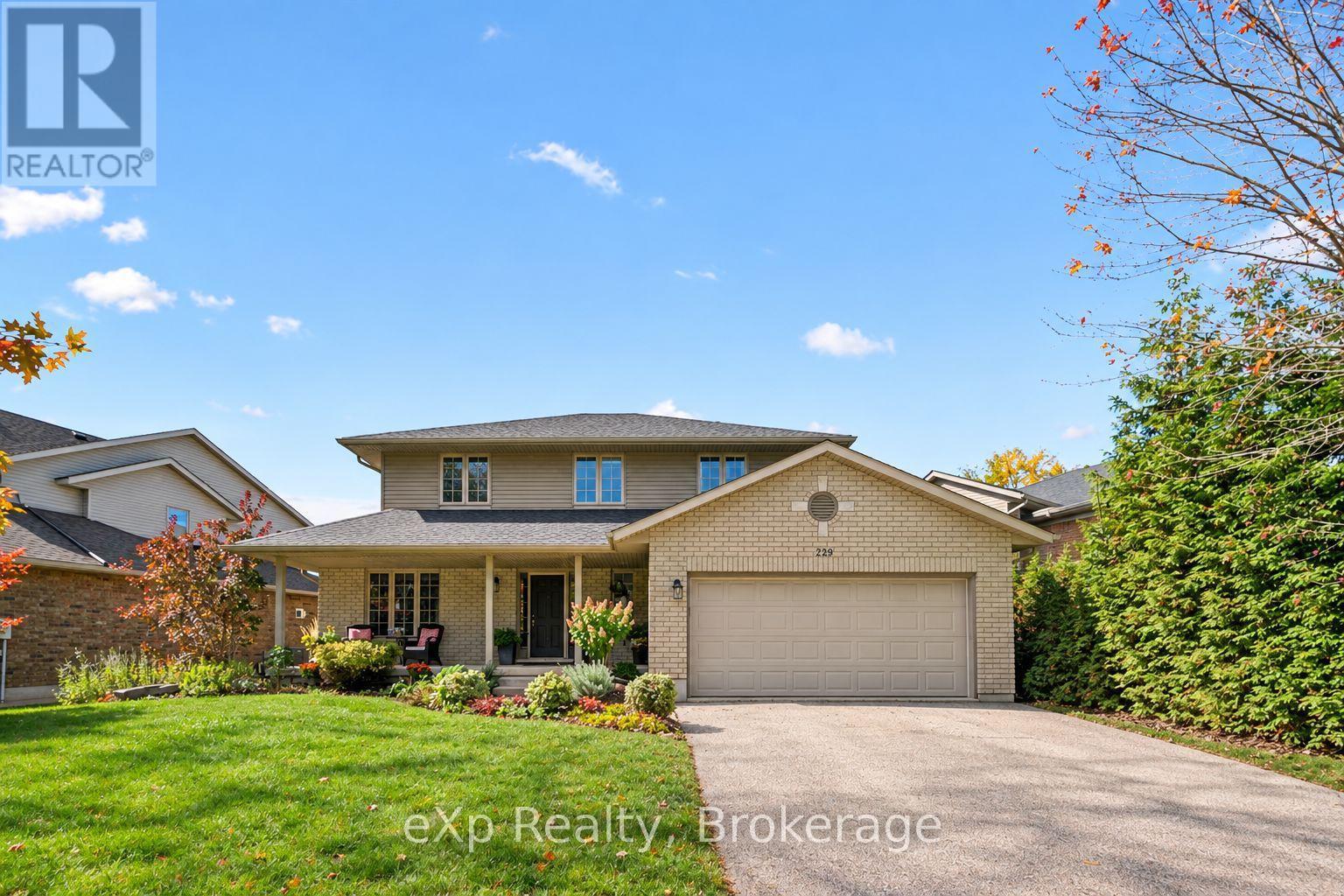 128 Keating Drive Property Photo 1