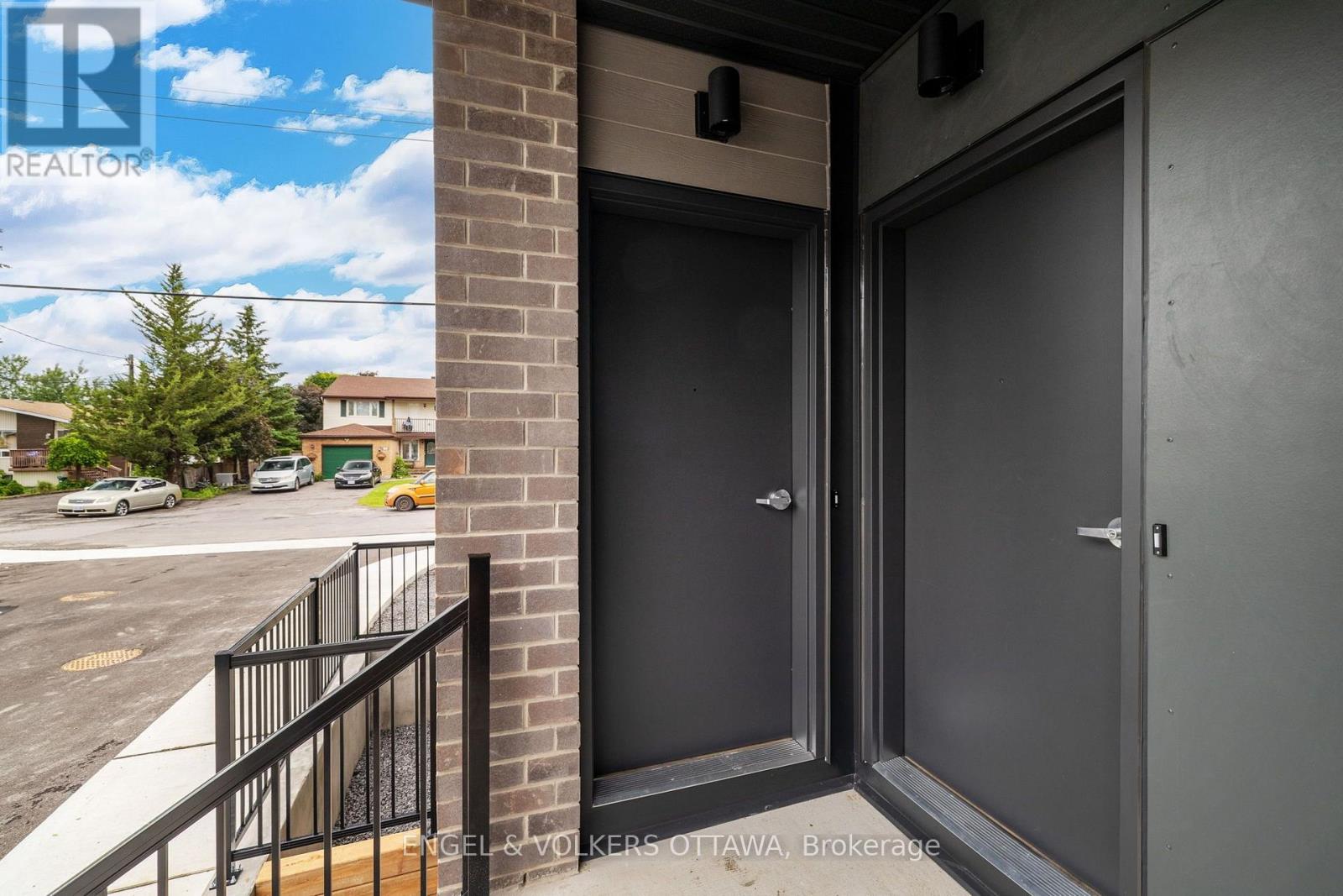 D - 1258 Marenger Street Property Photo 2