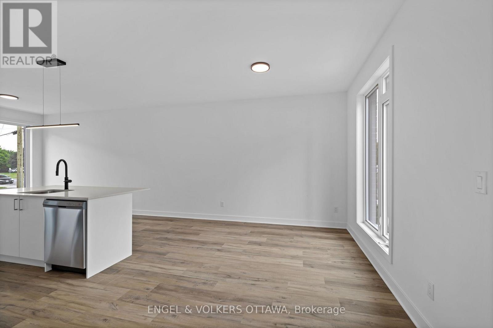 D - 1258 Marenger Street Property Photo 13