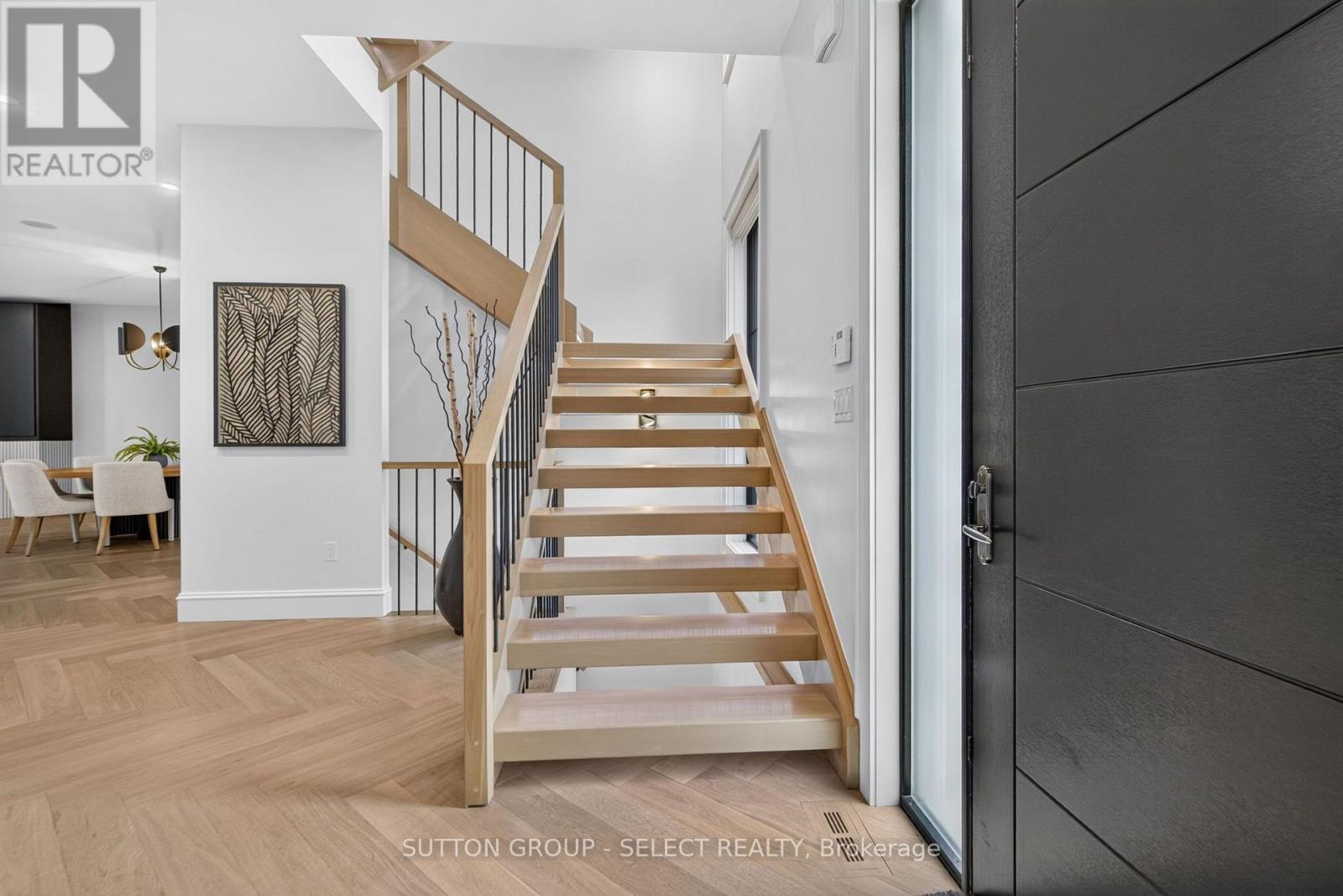 971 Wellington Street Property Photo 16